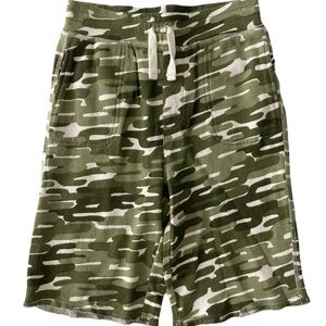 Splendid Boys Camo Sweat Shorts 7 NWT